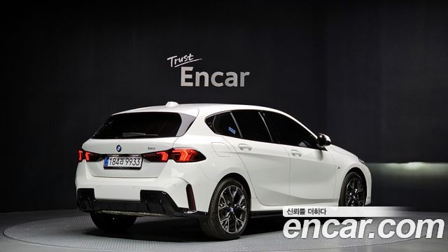 BMW 1 серии 2025 thumb 3