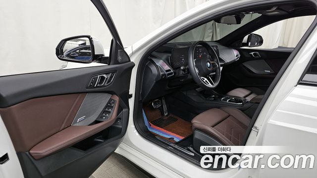 BMW 1 серии 2025 thumb 10