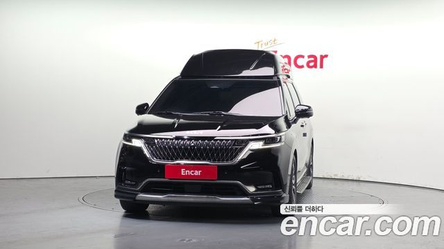 Kia Carnival 2023 thumb 4