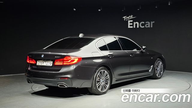 BMW 5 серии 2020 thumb 3