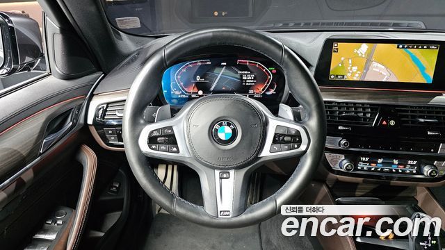 BMW 5 серии 2020 thumb 12