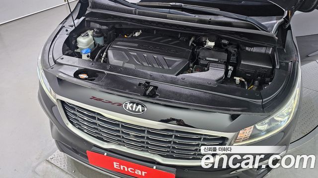 Kia Carnival 2019 thumb 7