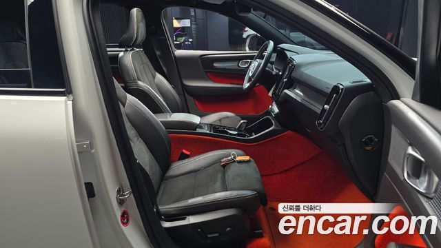 Volvo XC40 2021 thumb 11