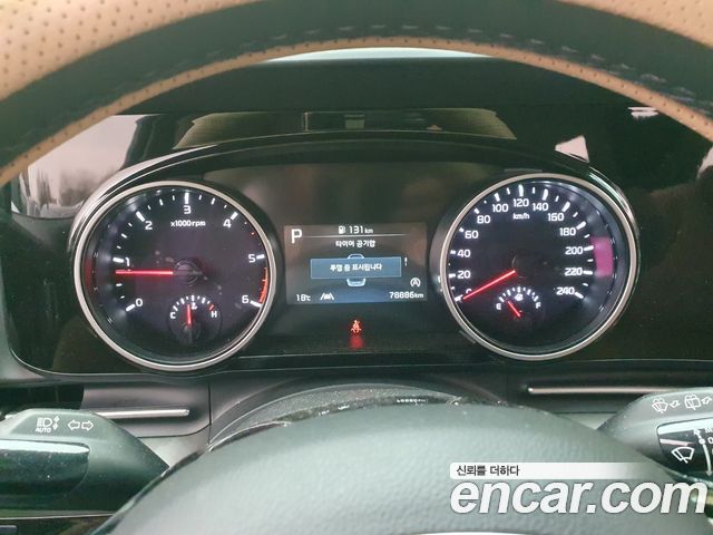 Kia Carnival 2022 thumb 11