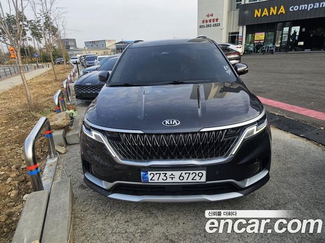 Kia Carnival 2021 thumb 2