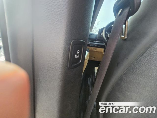 Kia Carnival 2021 thumb 7