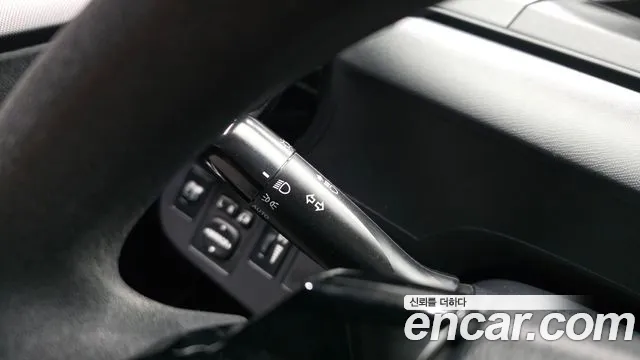 Toyota Prius C 2019 thumb 3
