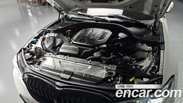 BMW 3 серии 2022 thumb 6