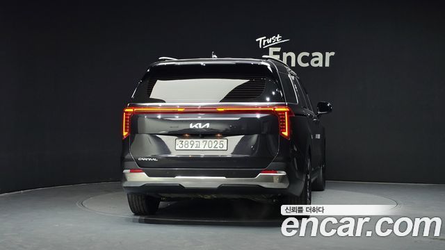 Kia Carnival 2024 thumb 4