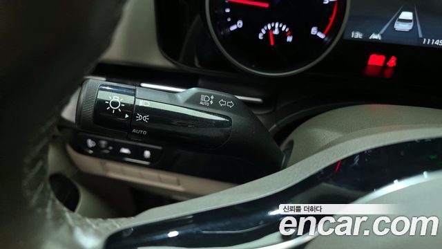 Kia Carnival 2022 thumb 11