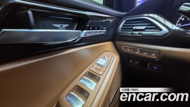 Genesis G90 2019 thumb 10