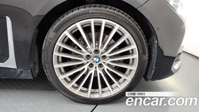 BMW 7 серии 2020 thumb 2