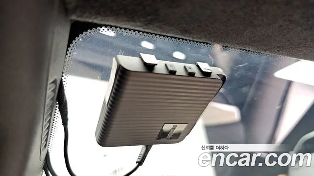 Infiniti Q30 2019 thumb 6