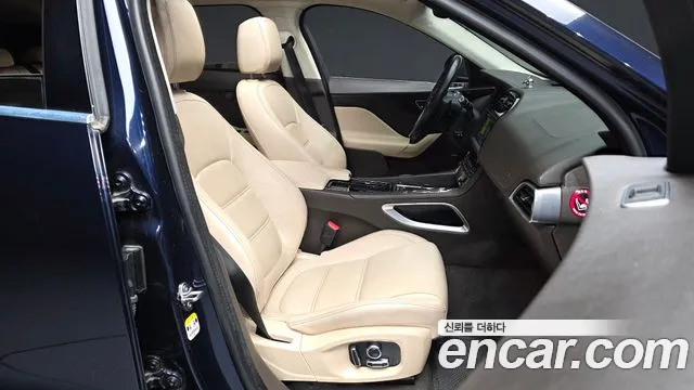 Jaguar F-Pace 2020 thumb 4