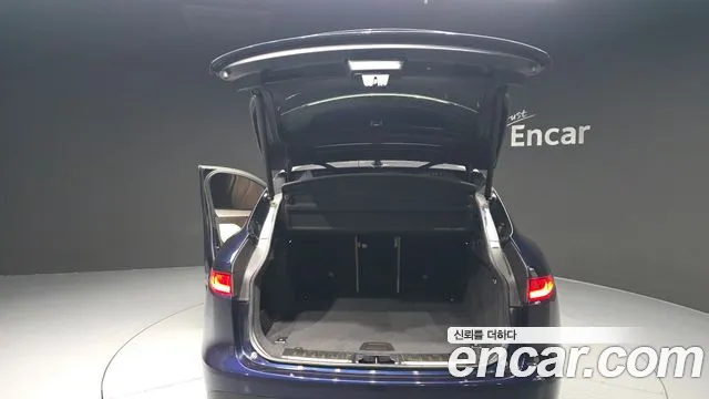 Jaguar F-Pace 2020 thumb 12