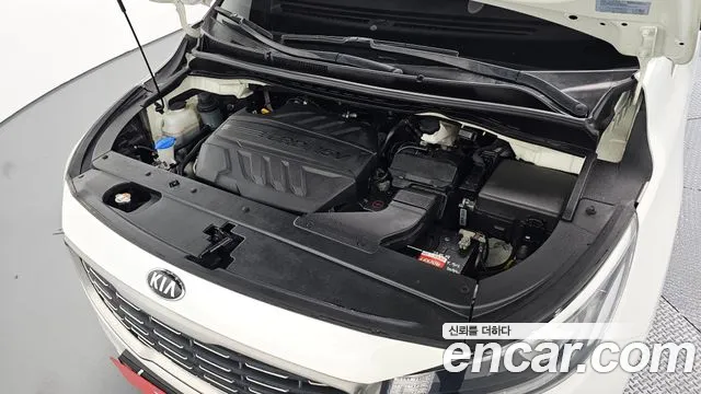 Kia Canival 2019 thumb 3