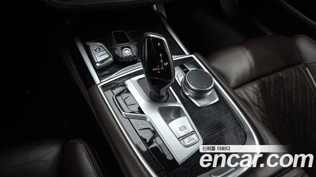 BMW 7 серии 2020 thumb 4
