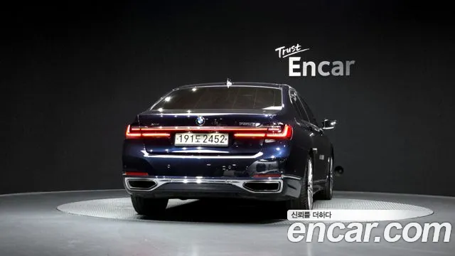 BMW 7 серии 2019 thumb 10