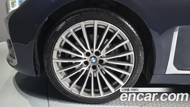 BMW 7 серии 2019 thumb 7