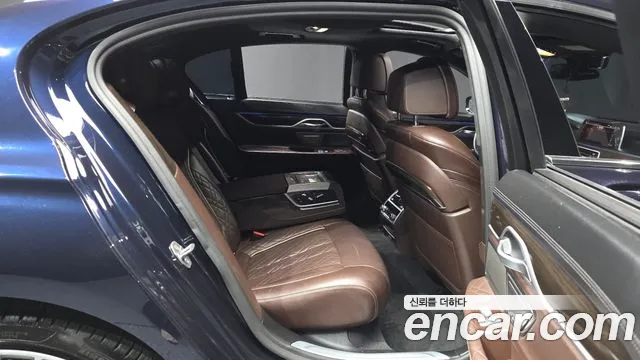 BMW 7 серии 2019 thumb 6