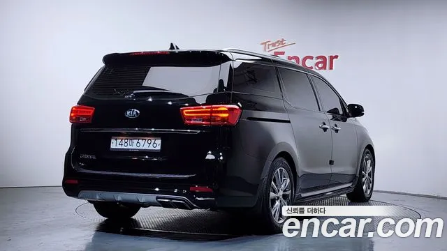 Kia Canival 2019 thumb 2