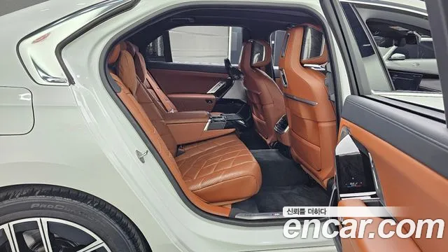 BMW 7 серии 2024 thumb 6