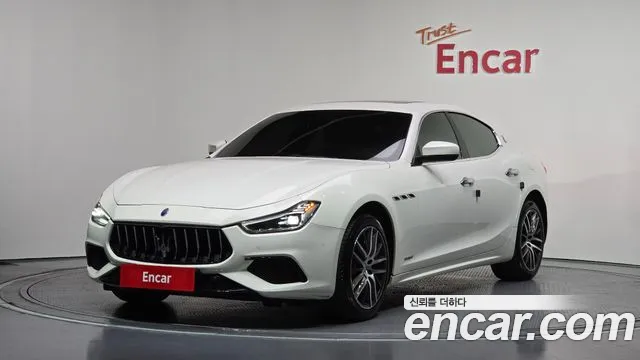 Maserati Ghibli 2020 thumb 12