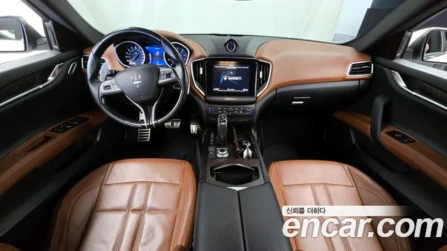 Maserati Ghibli 2020 thumb 4