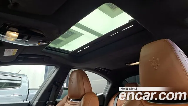 Maserati Ghibli 2020 thumb 10