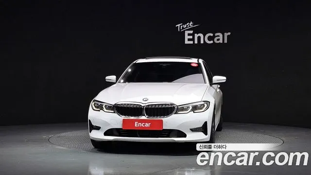 BMW 3 серии 2019 thumb 10
