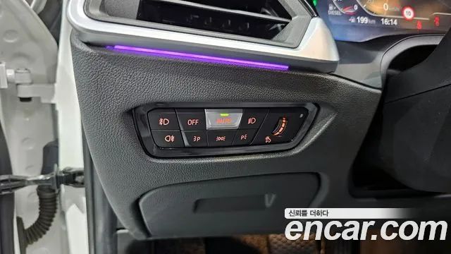 BMW 3 серии 2019 thumb 11
