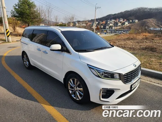 Kia Canival 2019 thumb 5