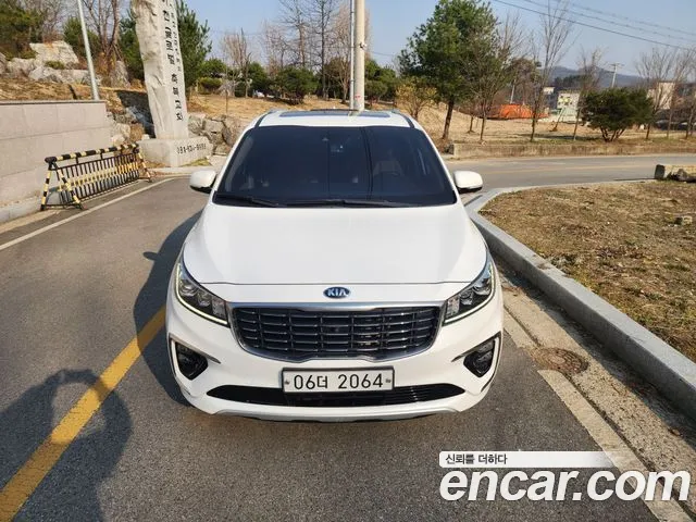 Kia Canival 2019 thumb 2