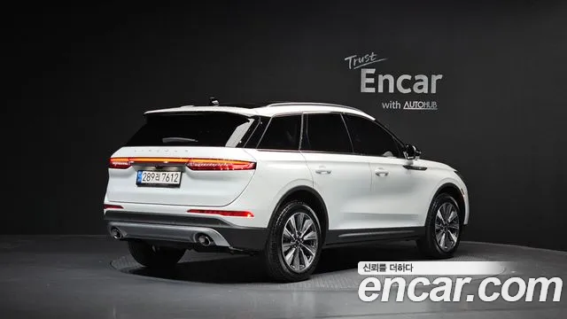 Lincoln Corsair 2021 thumb 9