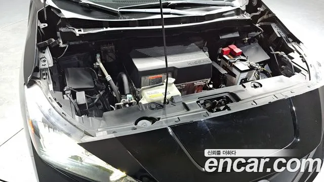Nissan Leaf 2019 thumb 10