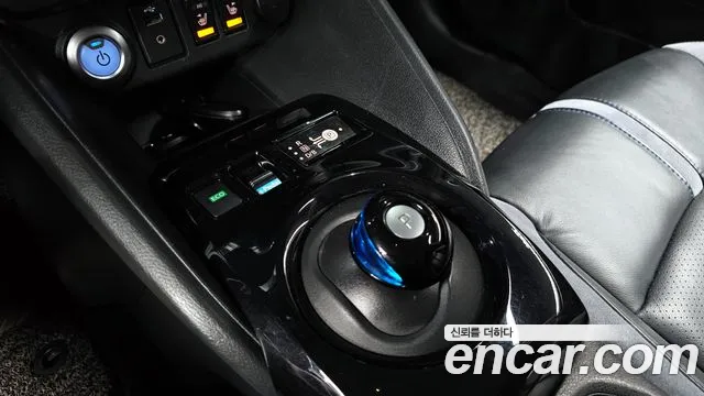 Nissan Leaf 2019 thumb 11