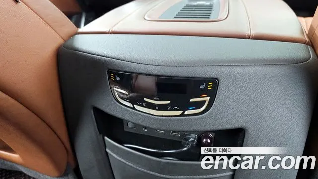 Cadillac Escalade 2020 thumb 3