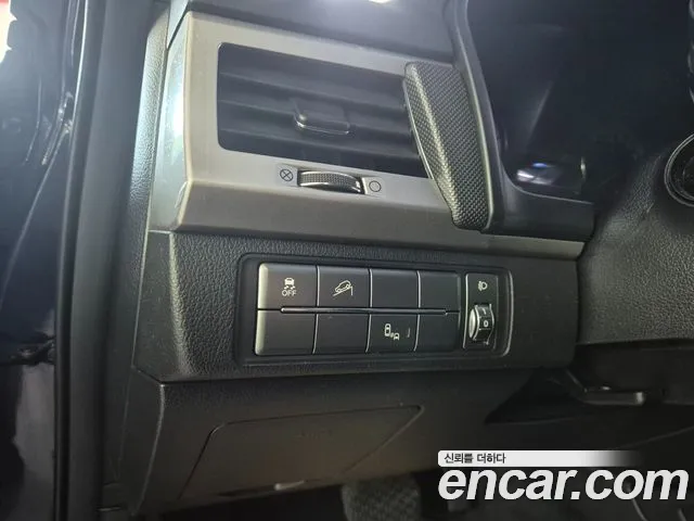 KGM Rexton 2019 thumb 9