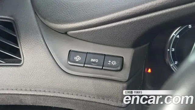 Cadillac Escalade 2020 thumb 8