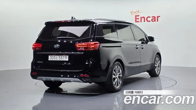 Kia Canival 2019 thumb 7