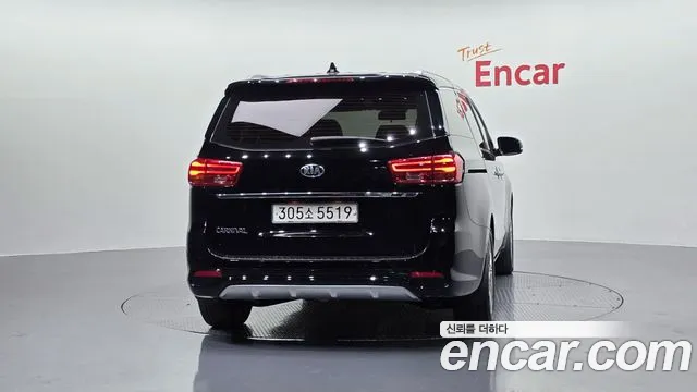 Kia Canival 2019 thumb 8