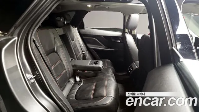 Jaguar F-Pace 2019 thumb 5