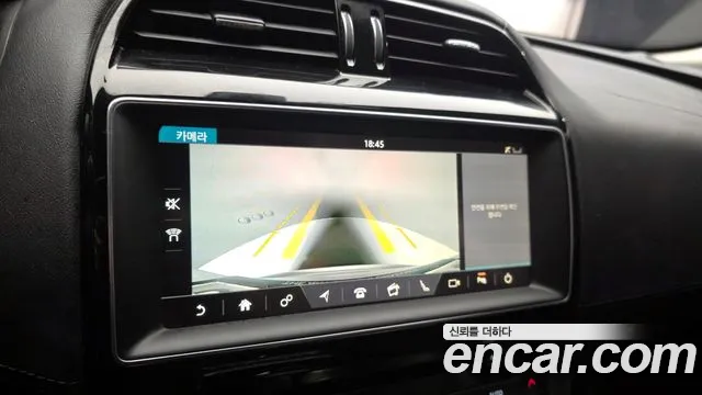 Jaguar F-Pace 2019 thumb 10