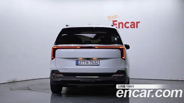 Kia Canival 2024 thumb 5