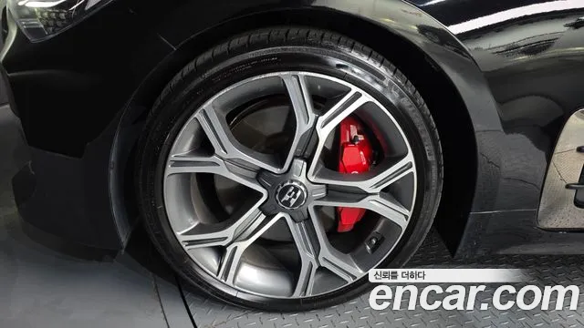 Kia Stinger 2019 thumb 9