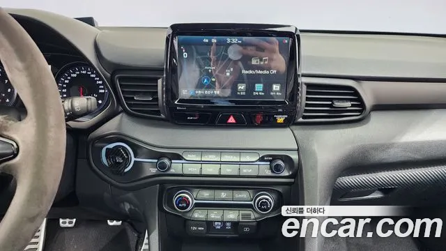 Hyundai Veloster 2019 thumb 9