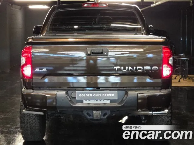 Toyota Tundra 2020 thumb 3