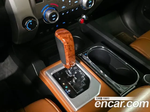 Toyota Tundra 2020 thumb 8