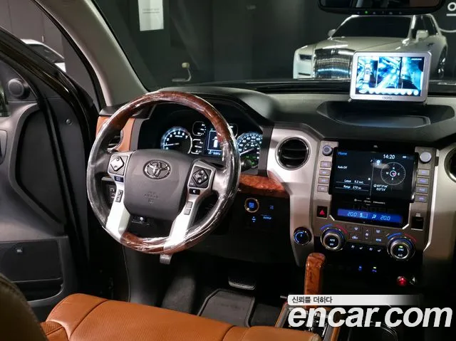 Toyota Tundra 2020 thumb 9