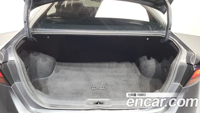 Nissan Altima 2019 thumb 8